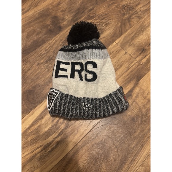 New Era Other - Las Vegas Raiders New Era Beanie Knit Pom Winter NFL Hat Black/Silver